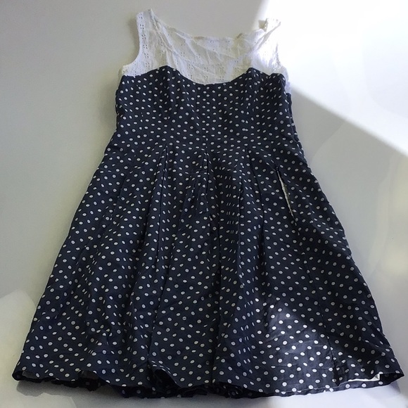 Nine West women’s knee length dress blue/white size 6 pit 14.5” length 35” - Picture 1 of 3